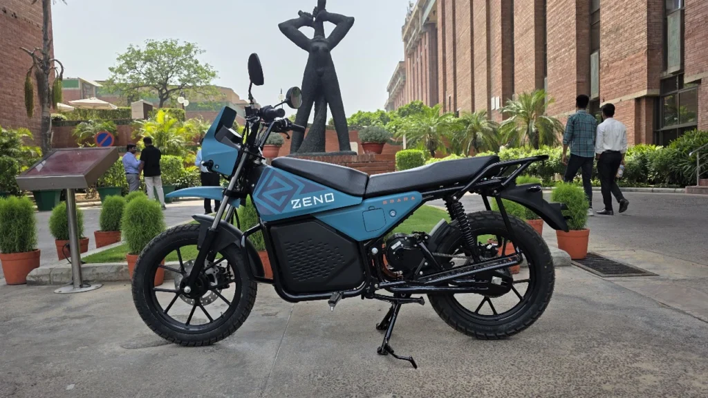 Zeno Emara Electric Motorcycle Launched at ₹1 Lakh 100 KM Range & Battery Swapping Revolution